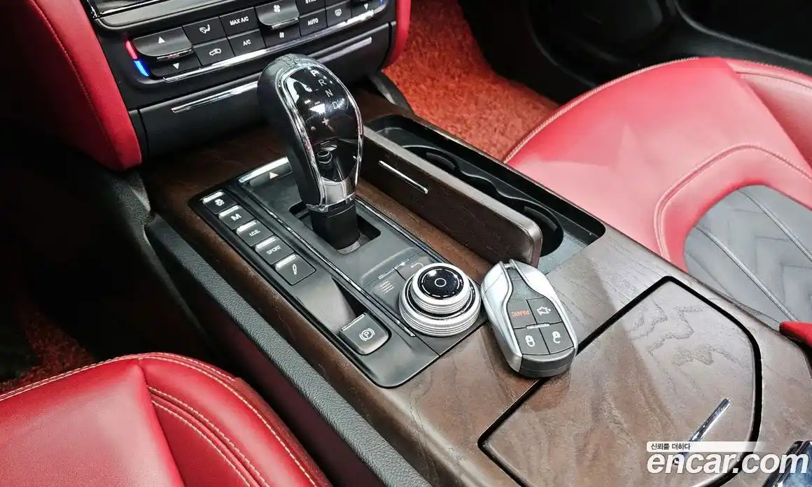 Maserati Quattroporte 2017 3.0 гидро в Москве № 1550869, фото 9