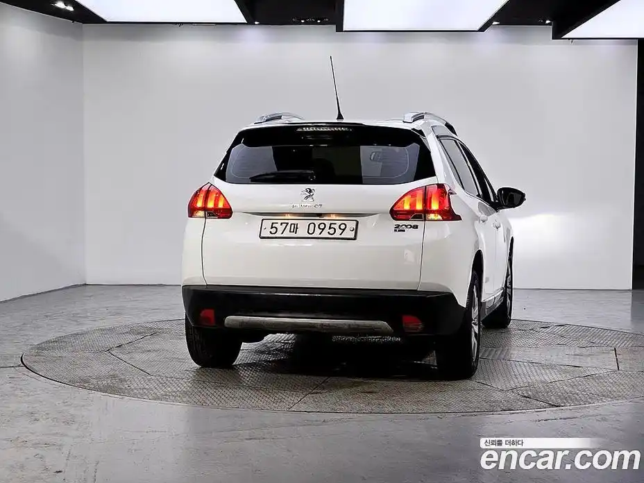 Peugeot 2008 2015 1.6 гидро в Москве № 1551165, фото 3