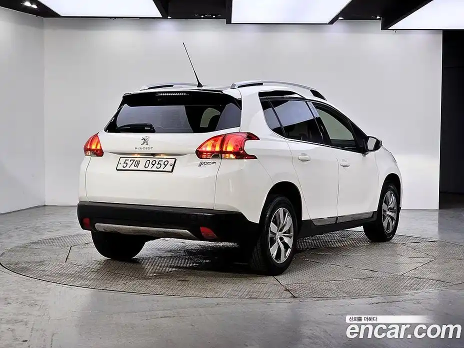 Peugeot 2008 2015 1.6 гидро в Москве № 1551165, фото 4