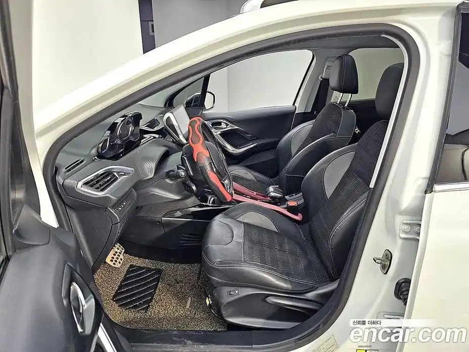 Peugeot 2008 2015 1.6 гидро в Москве № 1551165, фото 8