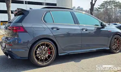 Volkswagen Golf 2023 2.0 гидро в Москве № 169127, миниатюра 4