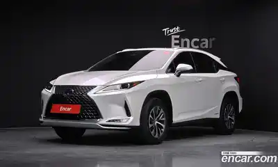 Lexus RX, 2020