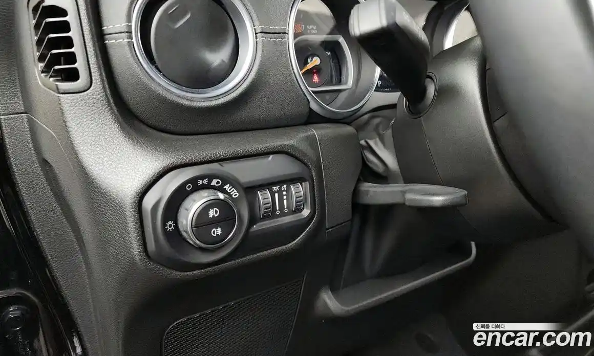 Jeep Wrangler 2022 2.0 гидро в Москве № 215471, фото 18