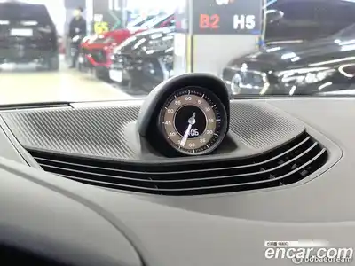Porsche Taycan 2021 гидро в Москве № 231041, миниатюра 11