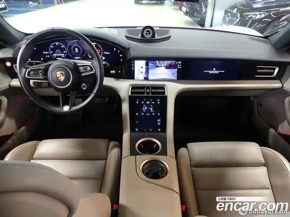 Porsche Taycan 2021 гидро в Москве № 231041, фото 4
