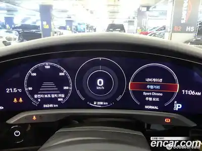 Porsche Taycan 2021 гидро в Москве № 231041, миниатюра 8