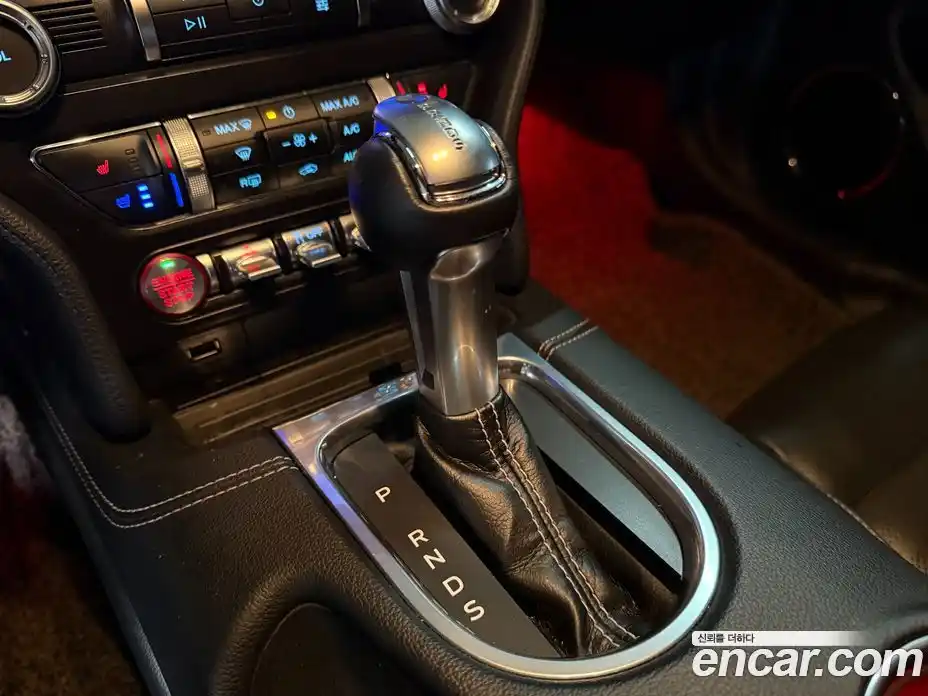 Ford Mustang 2019 2.3 гидро в Москве № 245656, фото 9