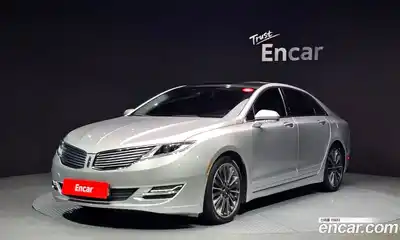 Lincoln MKZ, 2015