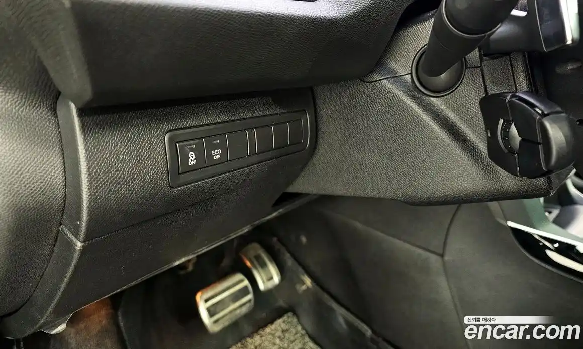 Peugeot 308 2017 1.6 гидро в Москве № 282885, фото 13