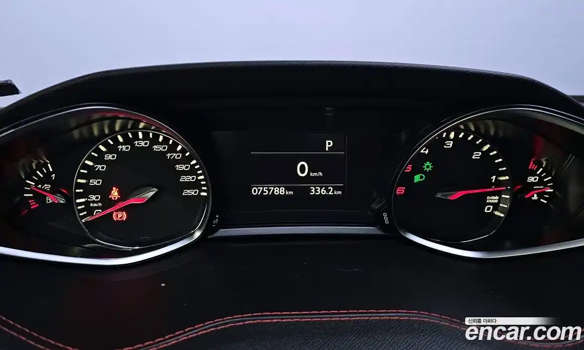 Peugeot 308 2017 1.6 гидро в Москве № 282885, фото 8