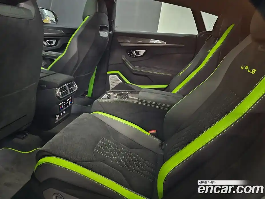 Lamborghini Urus 2024 4.0 гидро в Москве № 336536, фото 18