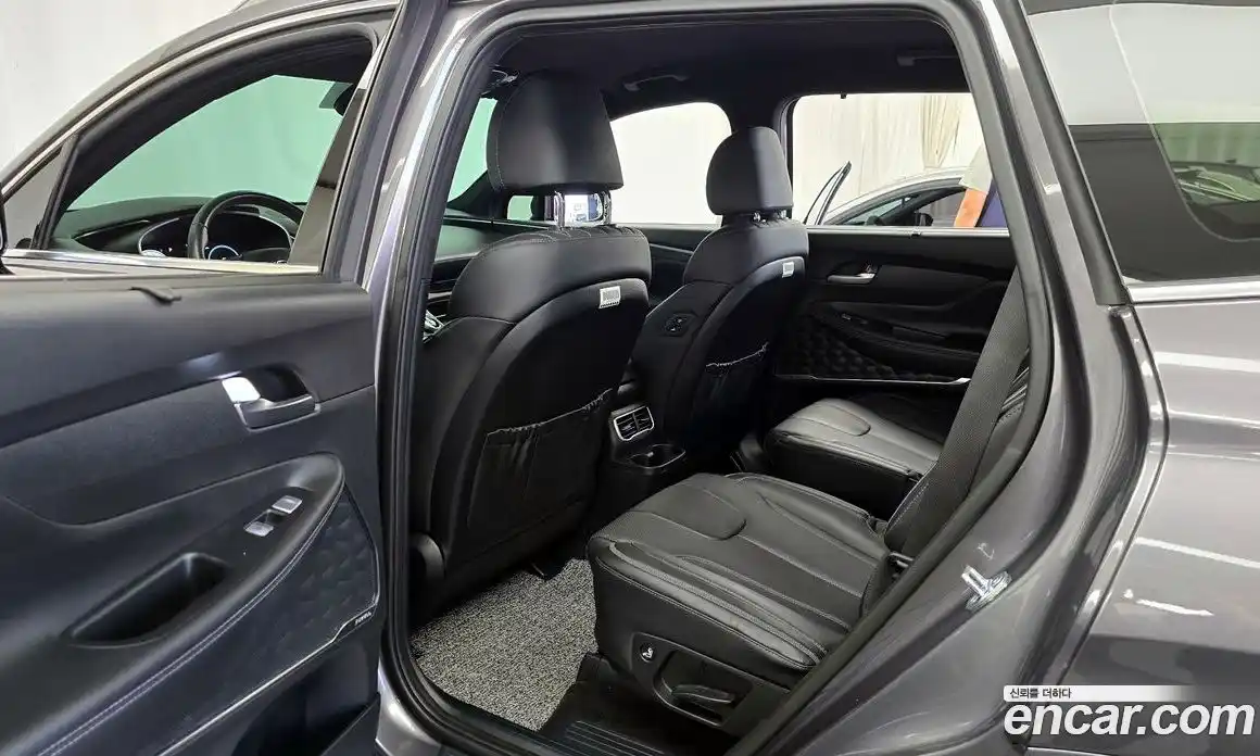 Hyundai Santa Fe 2023 1.6 гидро в Москве № 1610155, фото 11