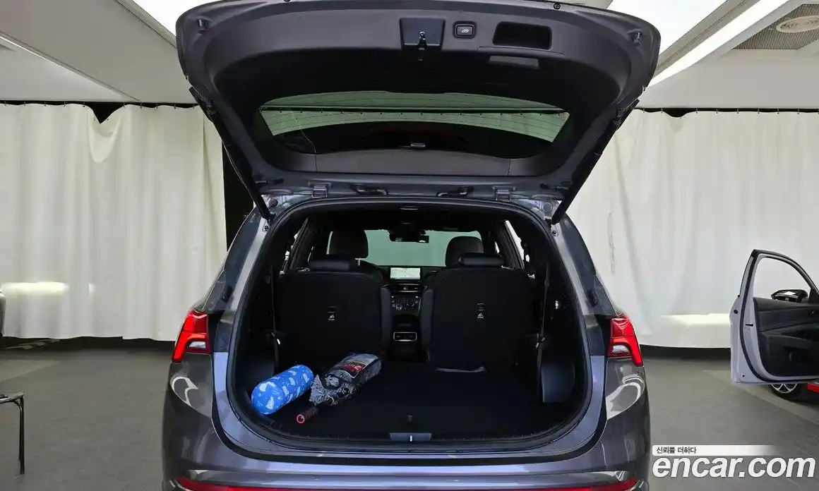 Hyundai Santa Fe 2023 1.6 гидро в Москве № 1610155, фото 20