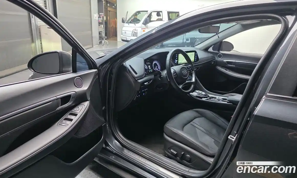 Hyundai Sonata 2023 2.0 гидро в Москве № 1610161, фото 10