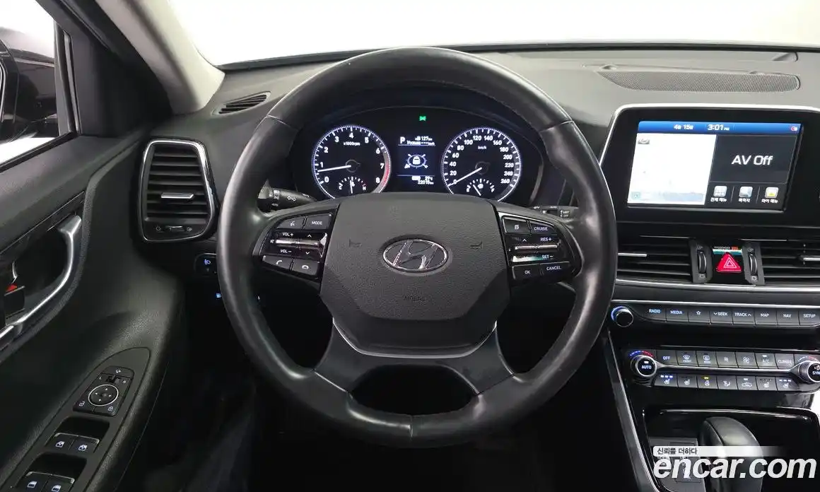 Hyundai Grandeur 2019 2.4 гидро в Москве № 1610286, фото 14