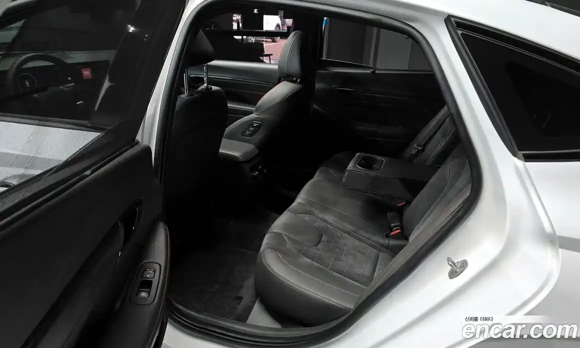 Hyundai Sonata 2023 2.5 гидро в Москве № 1610432, фото 12