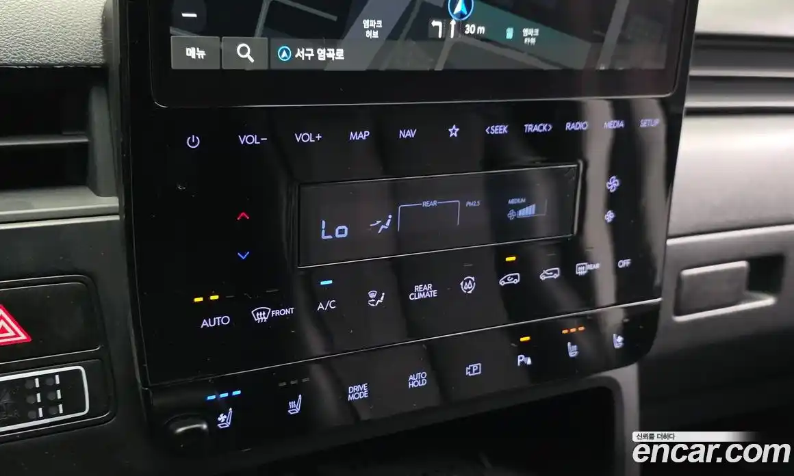 Hyundai Staria 2024 2.2 гидро в Москве № 1610538, фото 17