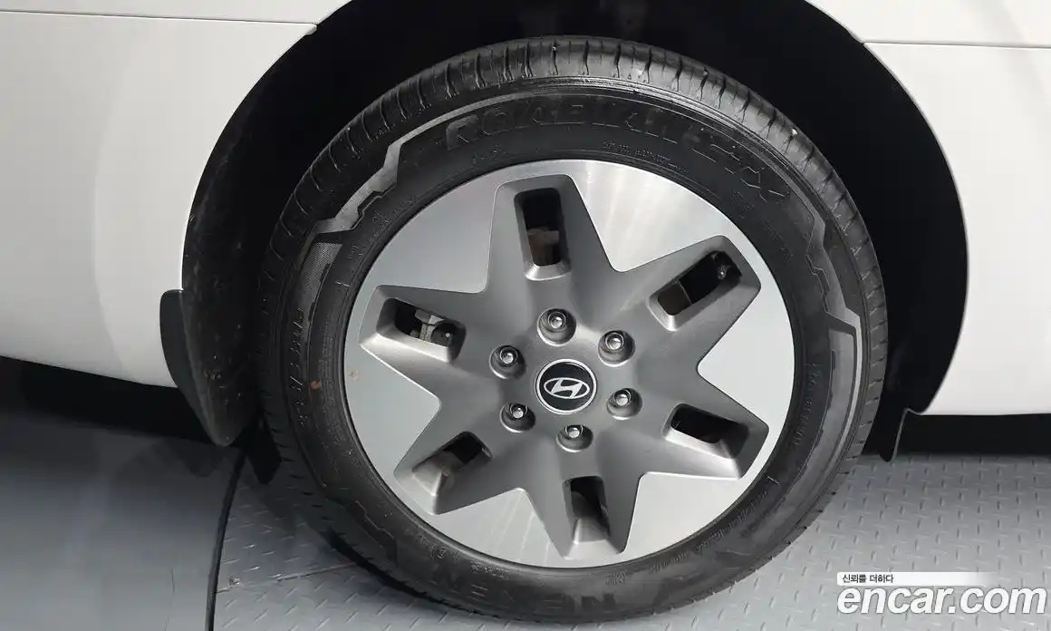 Hyundai Staria 2024 2.2 гидро в Москве № 1610538, фото 5