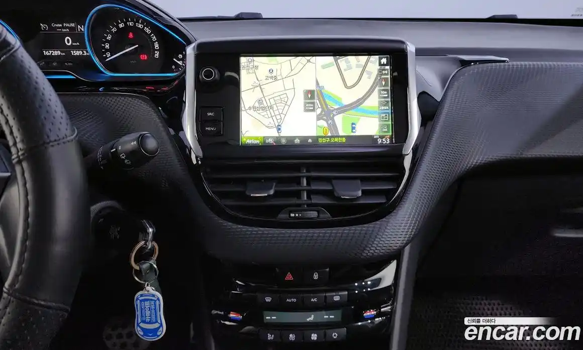 Peugeot 2008 2015 1.6 гидро в Москве № 1615498, фото 14