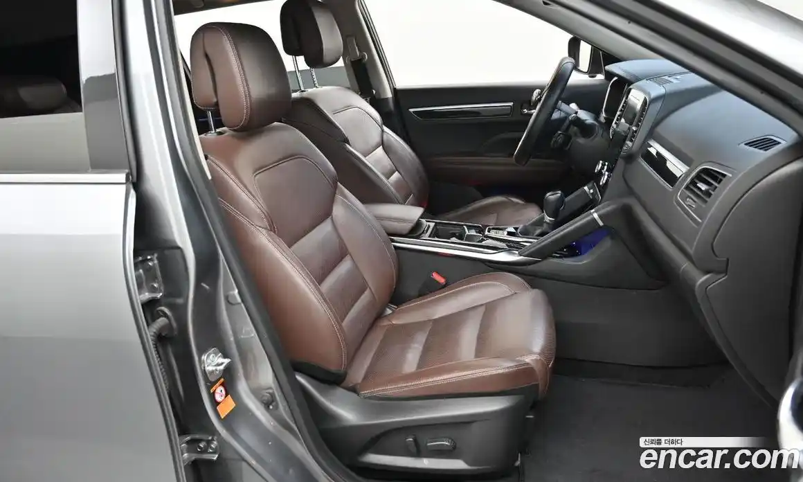 Renault QM6 2018 2.0 гидро в Москве № 1615914, фото 10