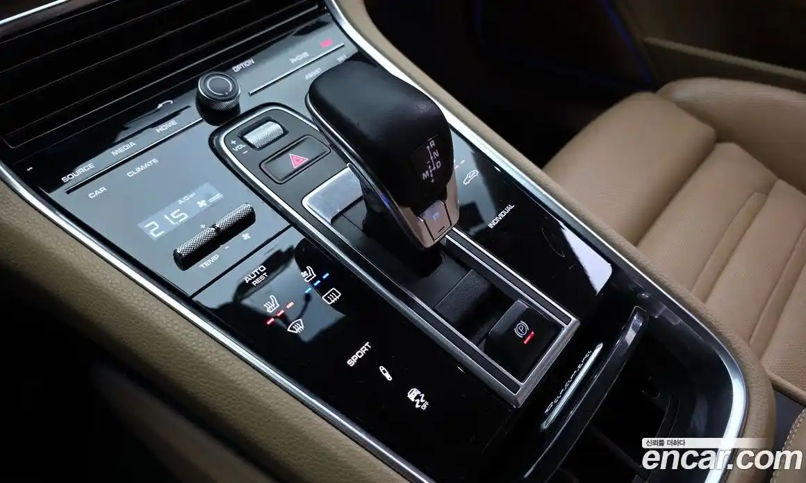 Porsche Panamera 2018 3.0 гидро в Москве № 1619188, фото 9