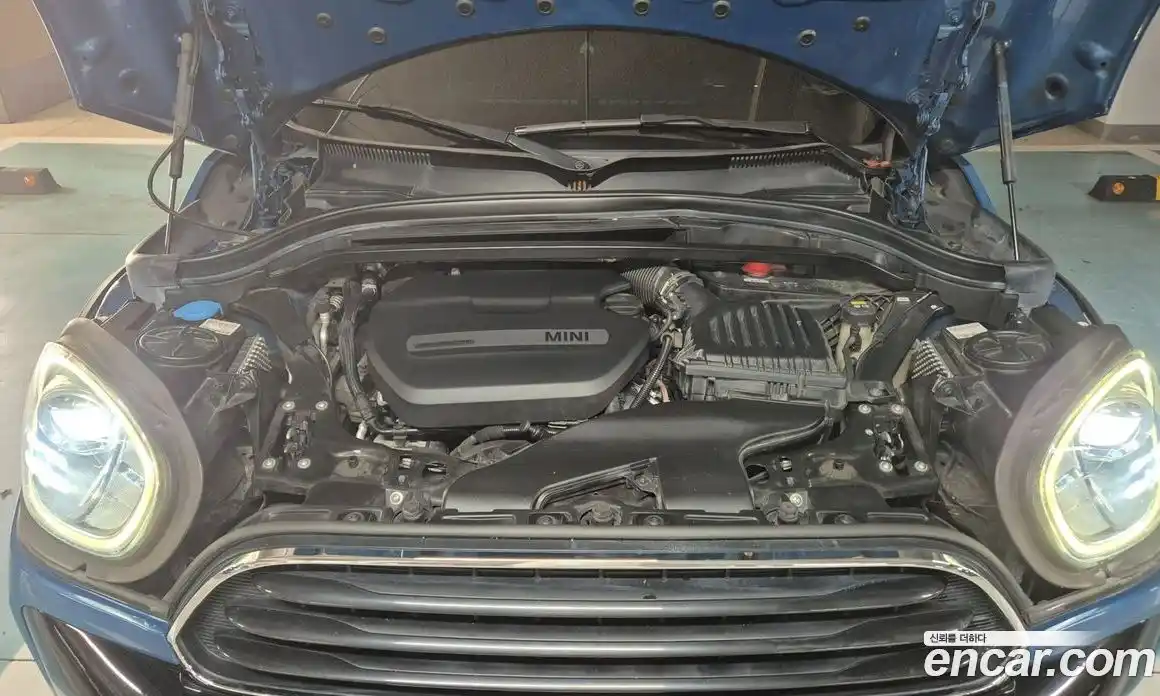 Mini Countryman 2018 2.0 гидро в Москве № 1622201, фото 15