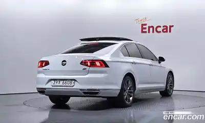 Volkswagen Passat 2018 2.0 гидро в Москве № 1623503, миниатюра 2