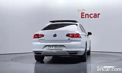 Volkswagen Passat 2018 2.0 гидро в Москве № 1623503, миниатюра 4