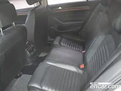 Volkswagen Passat 2018 2.0 гидро в Москве № 1623669, миниатюра 7