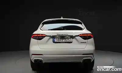 Maserati Levante 2022 2.0 гидро в Москве № 1625368, миниатюра 4
