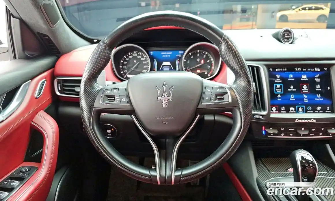 Maserati Levante 2018 3.0 гидро в Москве № 1625421, фото 13