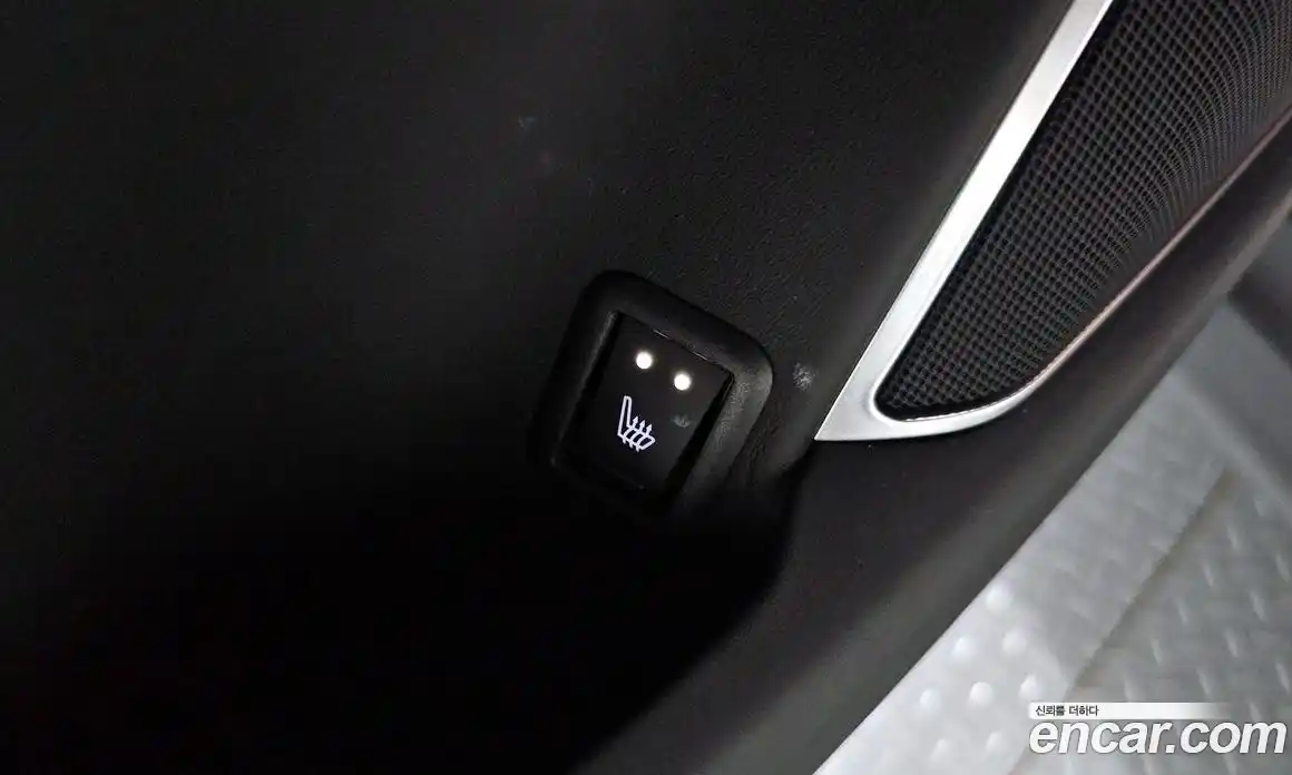 Maserati Levante 2018 3.0 гидро в Москве № 1625421, фото 17