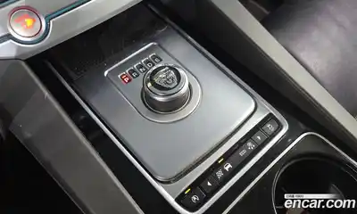 Jaguar F-Pace 2017 2.0 гидро в Москве № 1625578, миниатюра 9