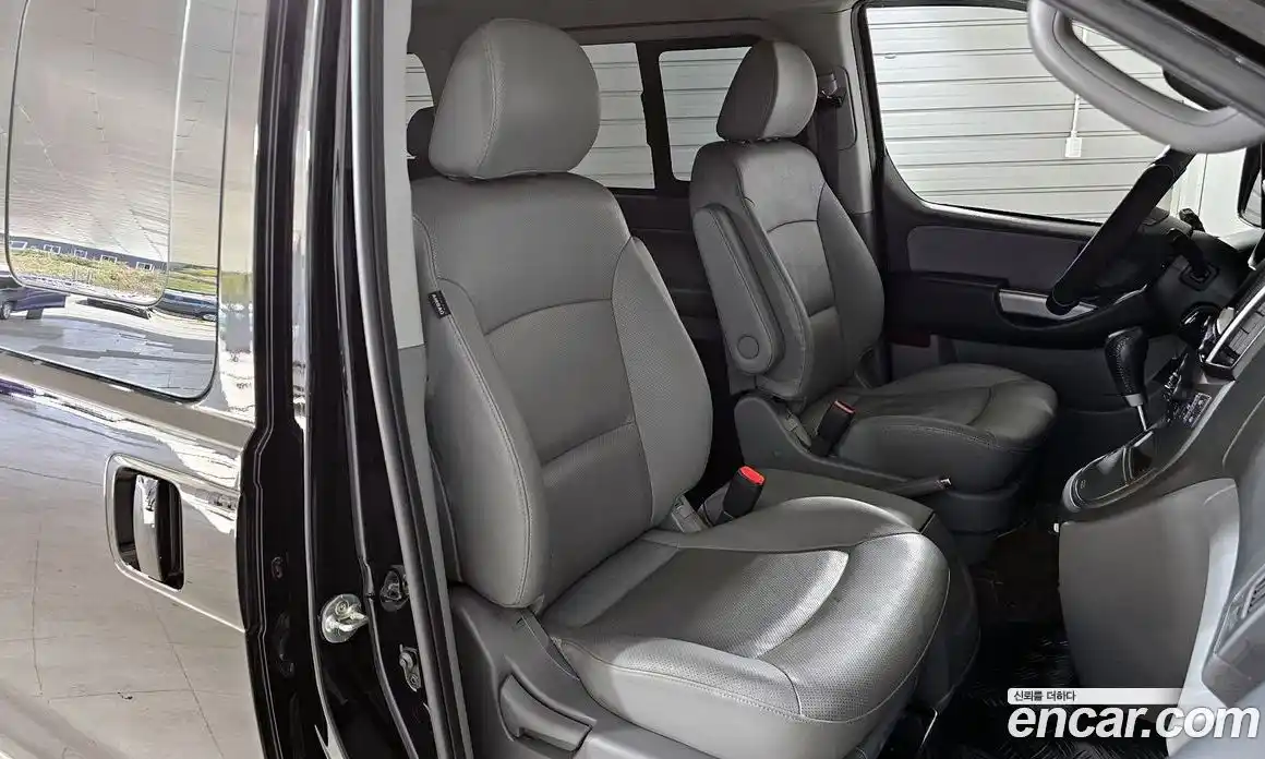 Hyundai Starex 2016 2.5 гидро в Москве № 1610784, фото 11