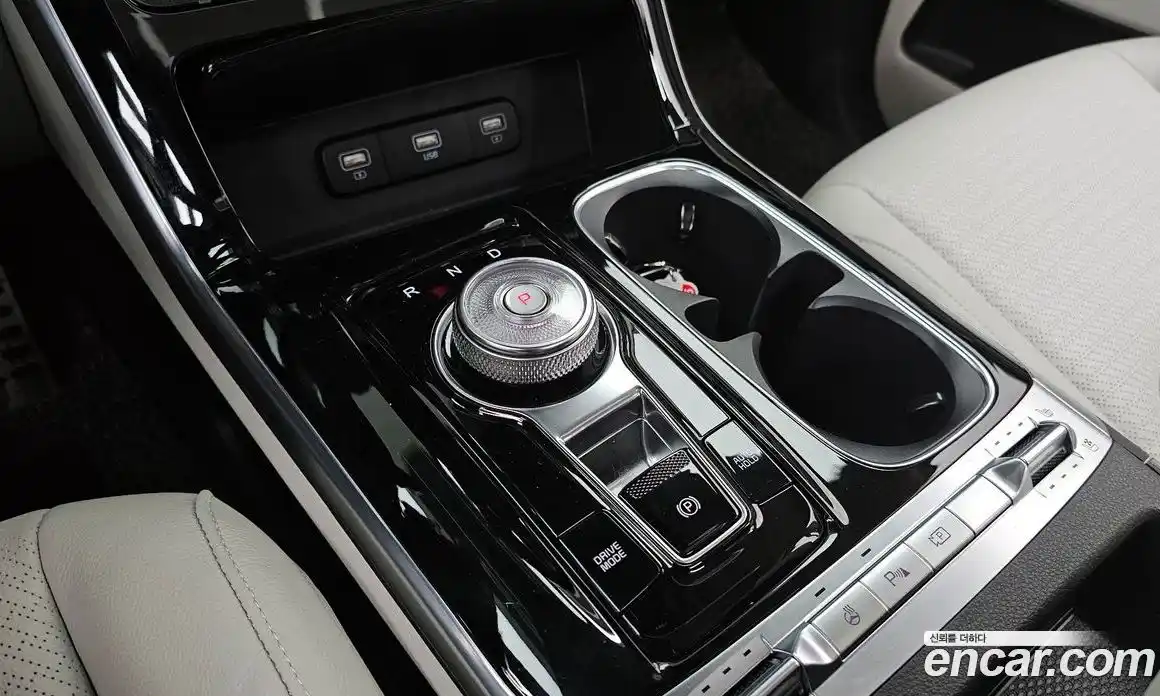 Kia Canival 2021 3.5 гидро в Москве № 1611280, фото 9