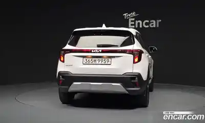 Kia Seltos 2024 1.6 гидро в Москве № 1611301, миниатюра 4