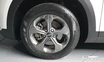 Kia Seltos 2024 1.6 гидро в Москве № 1611301, миниатюра 5