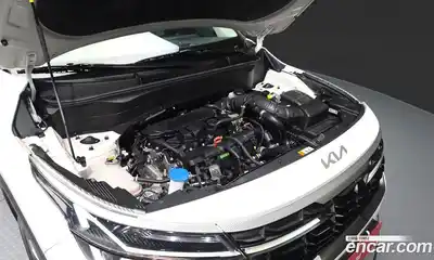 Kia Seltos 2024 1.6 гидро в Москве № 1611301, миниатюра 6