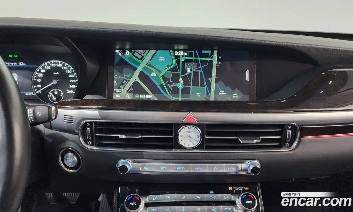 Genesis G90 2018 3.8 гидро в Москве № 1612212, фото 13