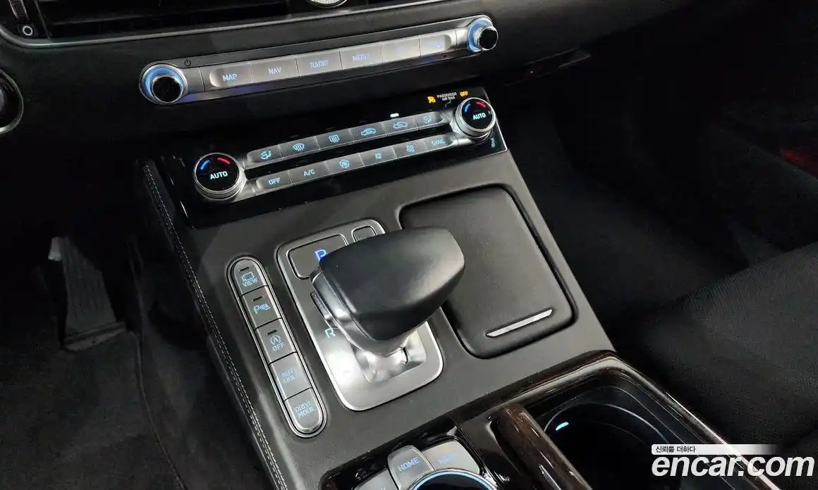 Genesis G90 2018 3.8 гидро в Москве № 1612212, фото 9