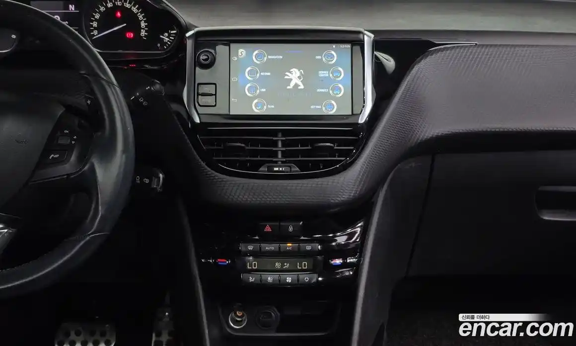 Peugeot 2008 2018 1.6 гидро в Москве № 1612940, фото 12