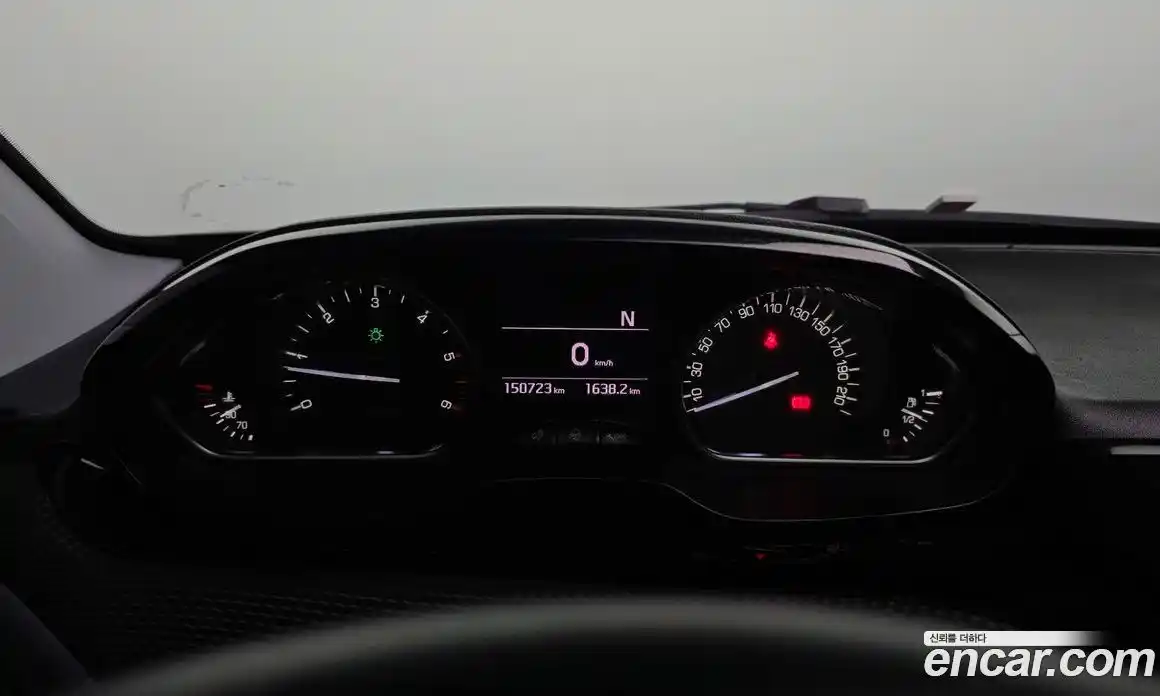 Peugeot 2008 2018 1.6 гидро в Москве № 1612940, фото 8