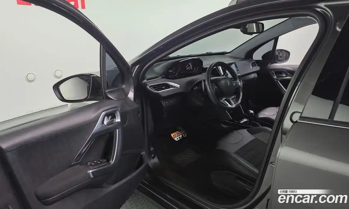 Peugeot 2008 2018 1.6 гидро в Москве № 1612940, фото 10