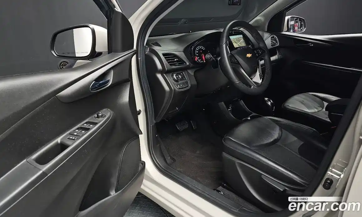 Chevrolet Spark 2017 1.0 гидро в Москве № 1613815, фото 11