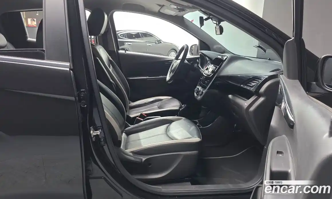 Chevrolet Spark 2017 1.0 гидро в Москве, фото 11
