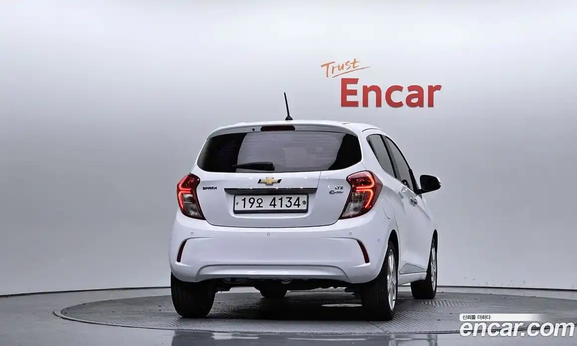 Chevrolet Spark 2015 1.0 гидро в Москве № 1614841, фото 4