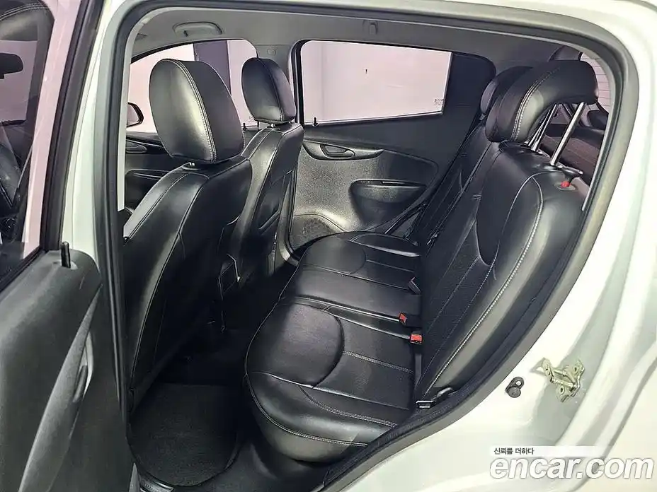 Chevrolet Spark 2016 1.0 гидро в Москве, фото 9