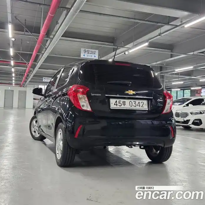Chevrolet Spark 2016 1.0 гидро в Москве, фото 3