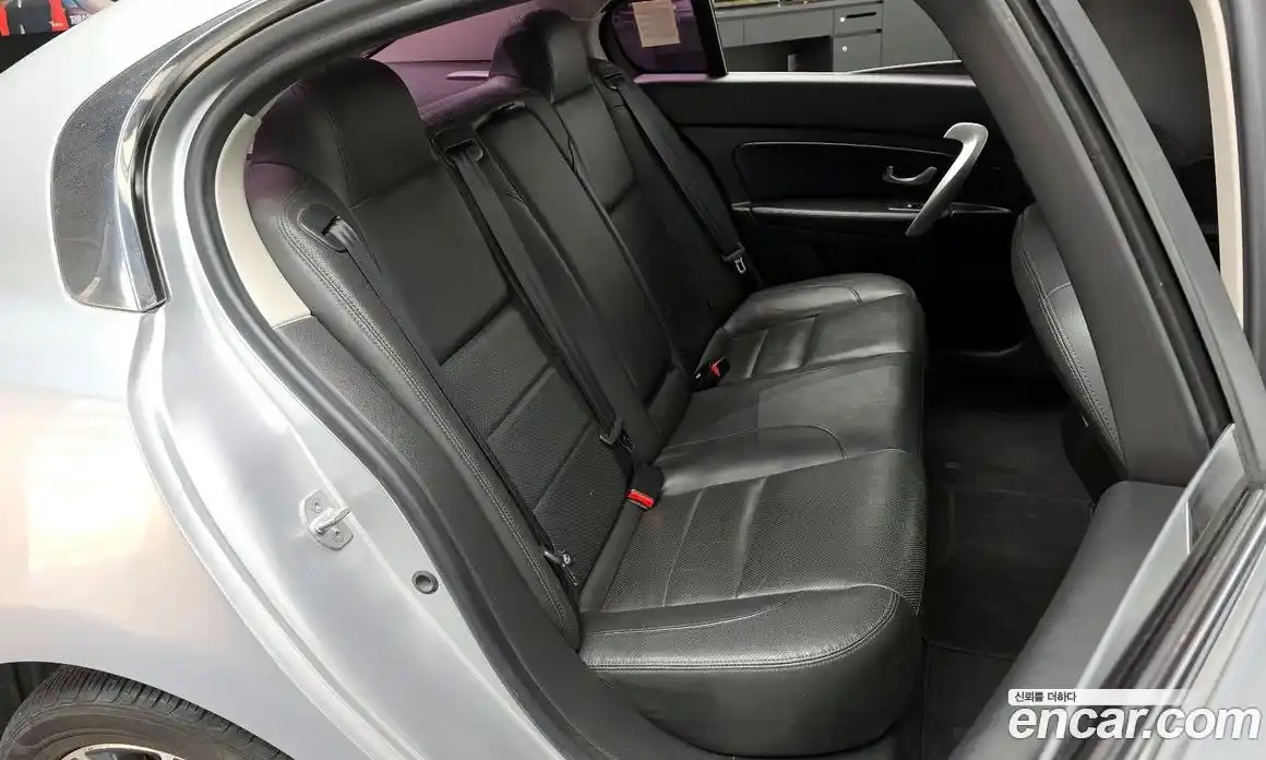 Renault SM5 2017 2.0 гидро в Москве № 1615349, фото 12