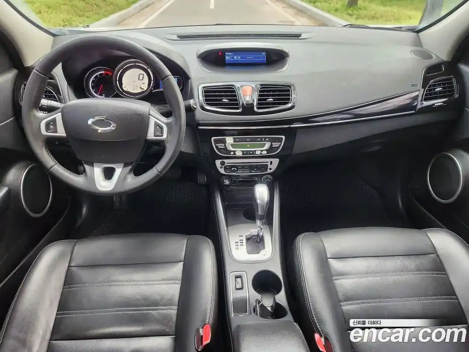 Renault SM3 2015 1.6 гидро в Москве № 1615582, фото 13